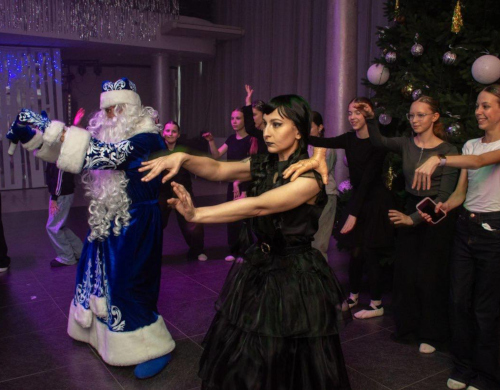 «Венсдей и украденный Новый год!»