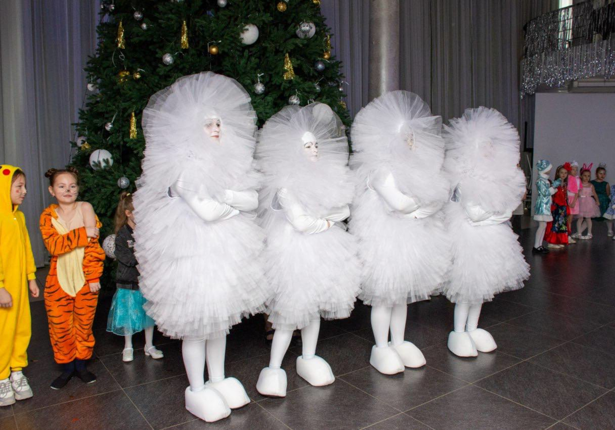 «И какой же Новый год без утренника?!»