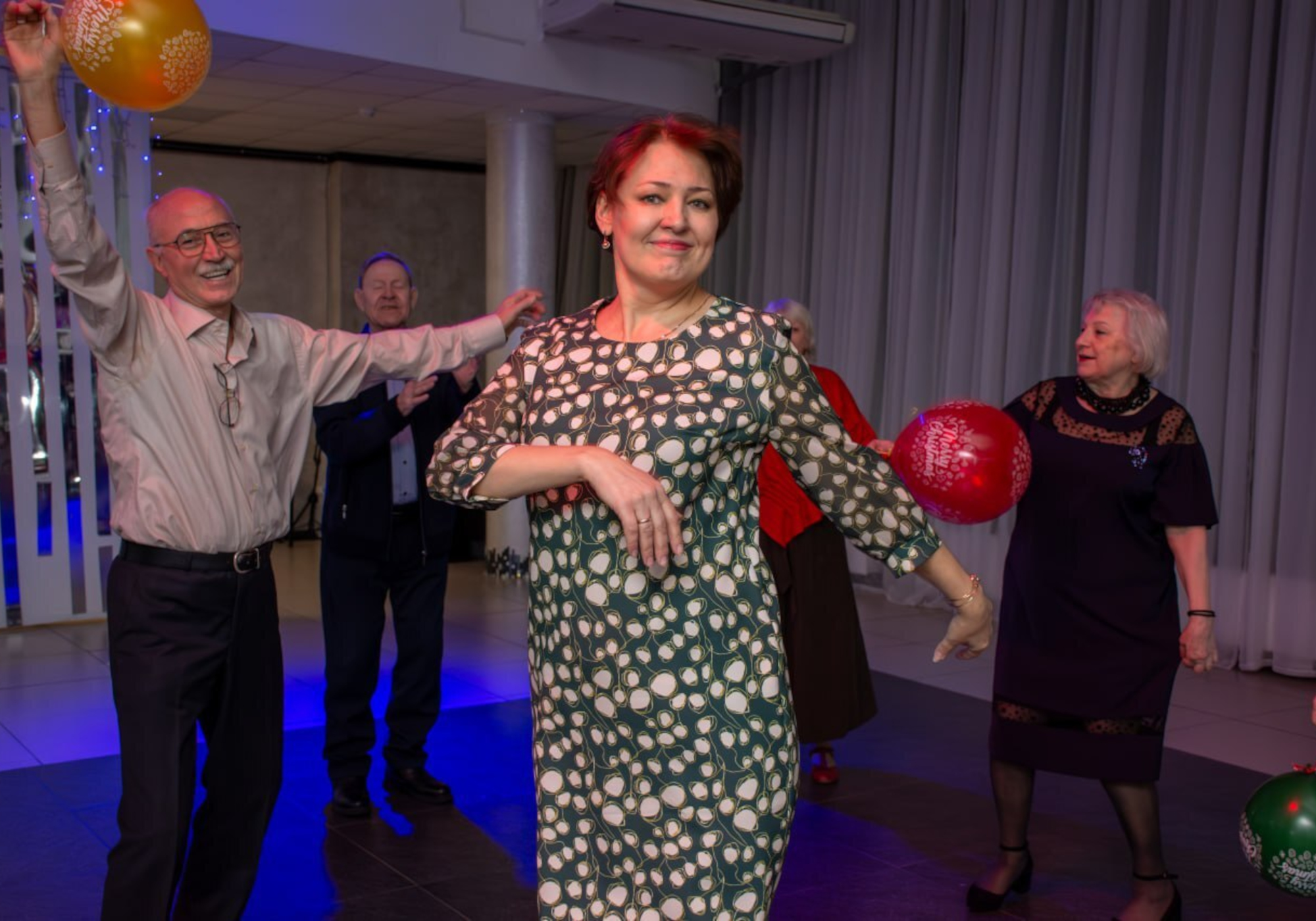 «Как поколение 50+ зажигало так, что молодым оставалось только смотреть!»