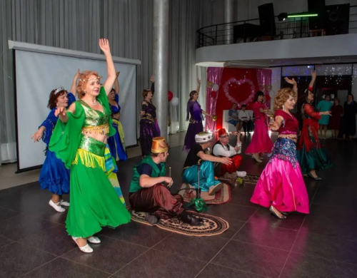 «Танцующая весна»