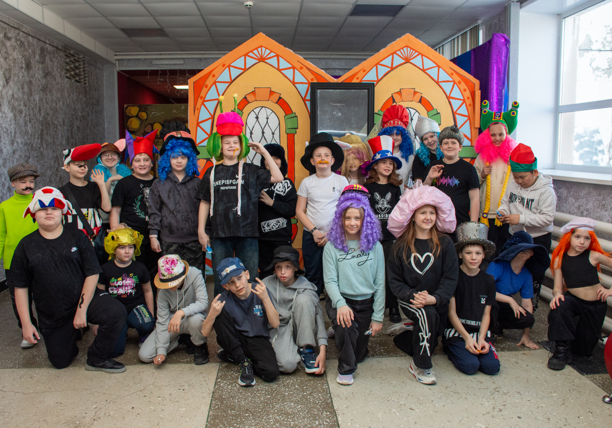 «Урааа! Каникулы!!!»