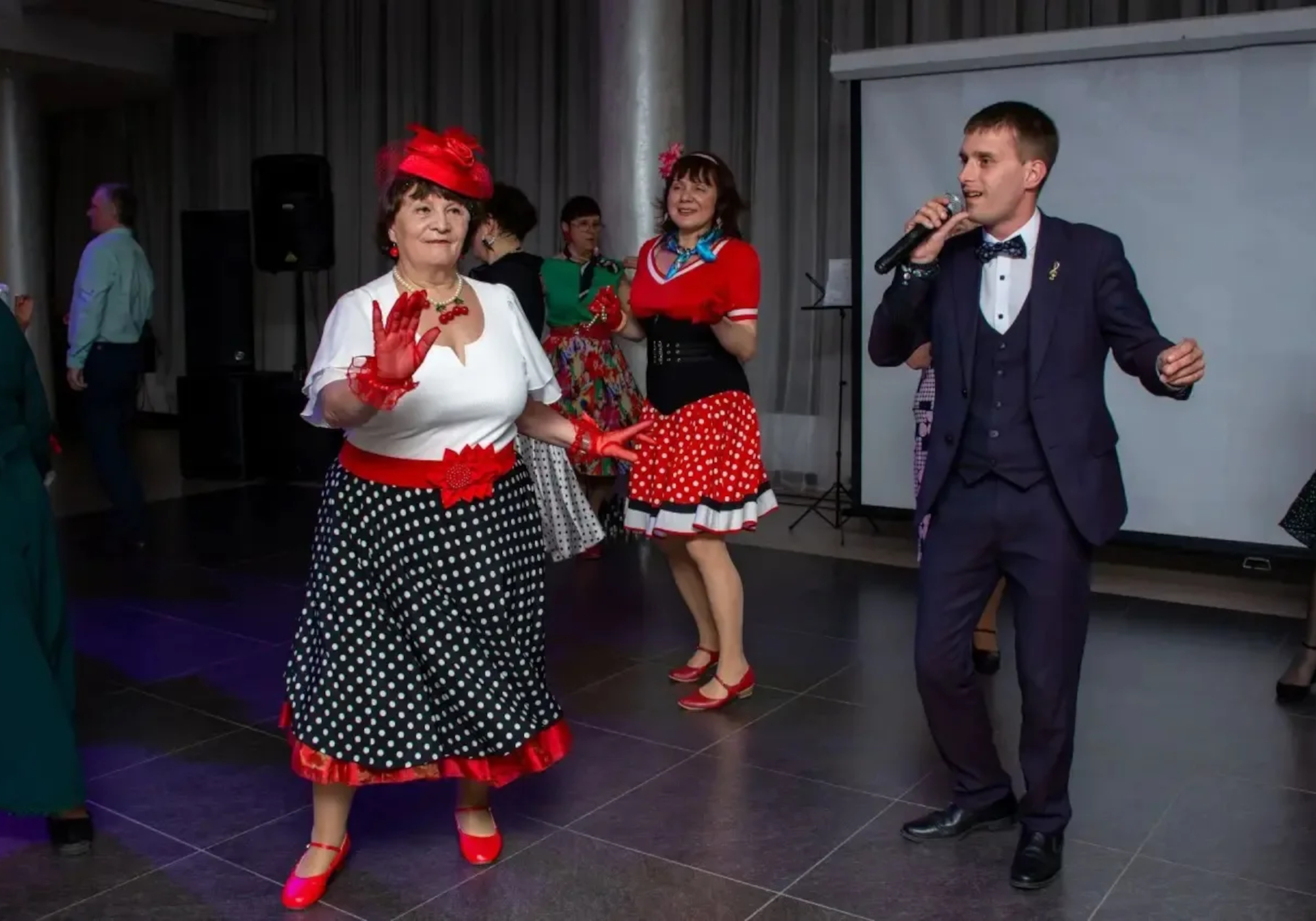 «До свиданья, до новых встреч!»