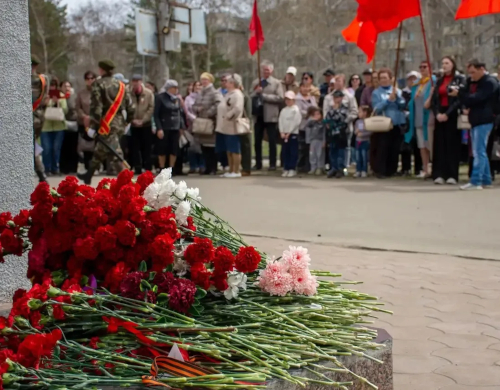 «Поклонимся Великим тем годам…»